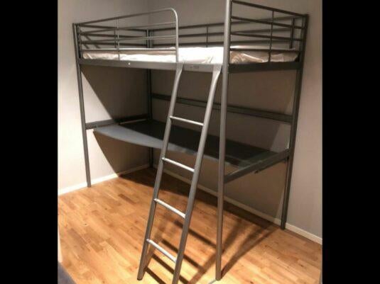 Ikea svarta hoogslaper, Huis en Inrichting, Ophalen, Hoogslaper