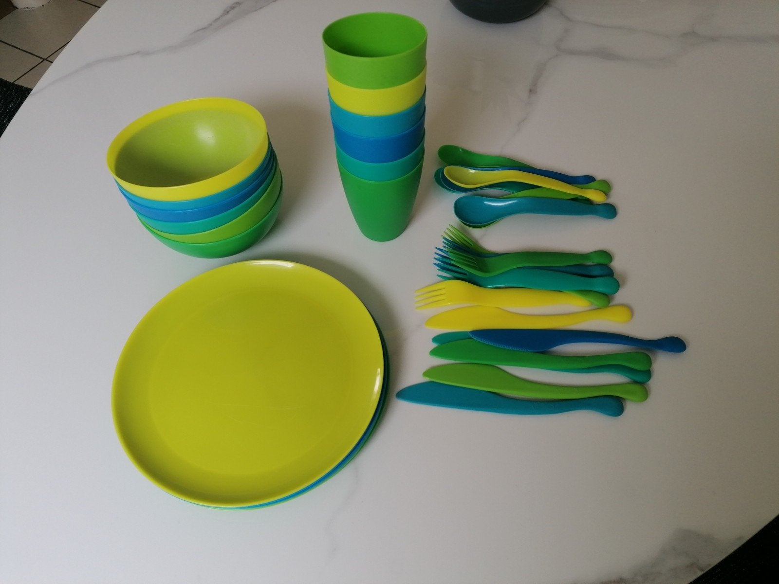 kinderservies, Ophalen