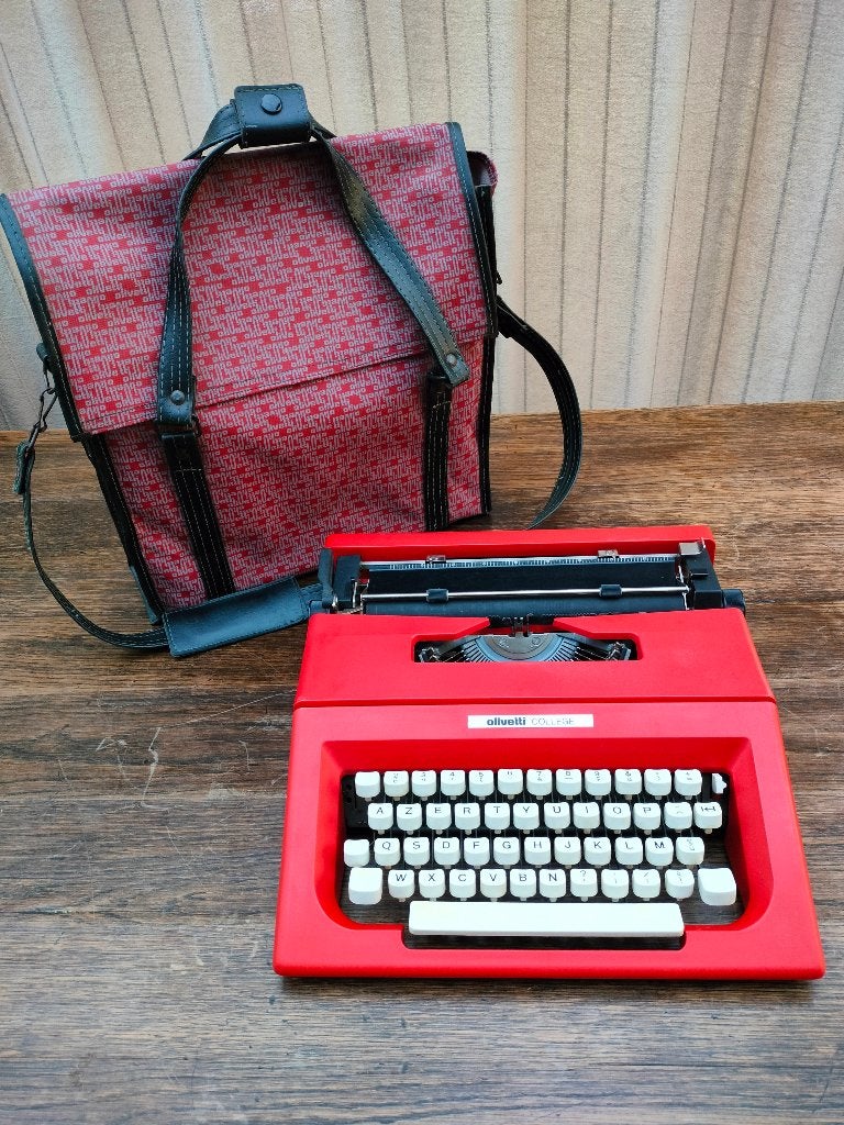 Typemachine OLLIVETTI COLLEGE. 1970. Tiptop oké & exclusief., Ophalen of Verzenden, Gebruikt