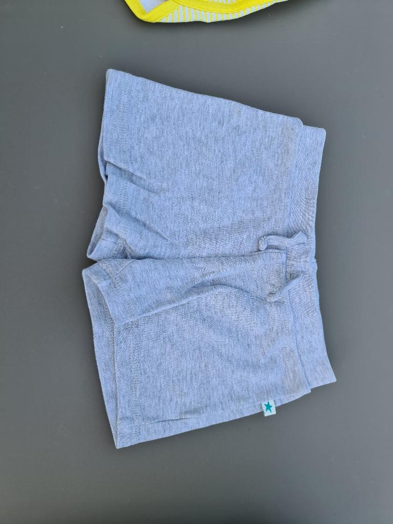 lichtgrijze korte broek, Blue Seven, 116, Ophalen, Zo goed als nieuw, Broek