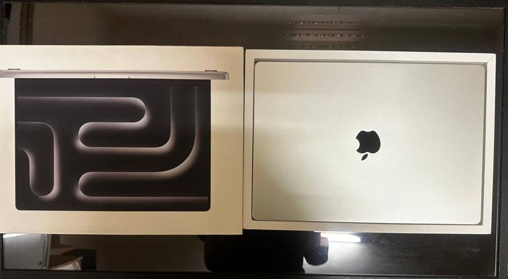 Apple MacBook Pro M3 Max 36GB 16 inch 1TB AZERTY, Computers en Software, Apple Macbooks, Ophalen of Verzenden, Zo goed als nieuw