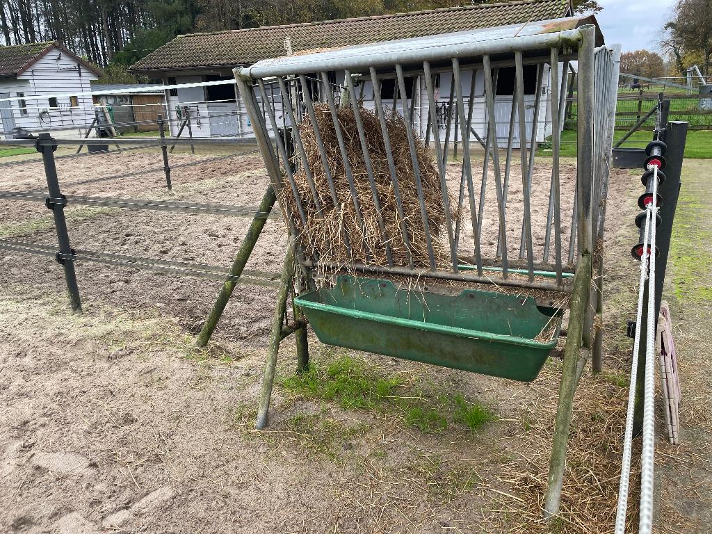 Hooiruiven, Accessoires, 2 of 3 paarden of pony's