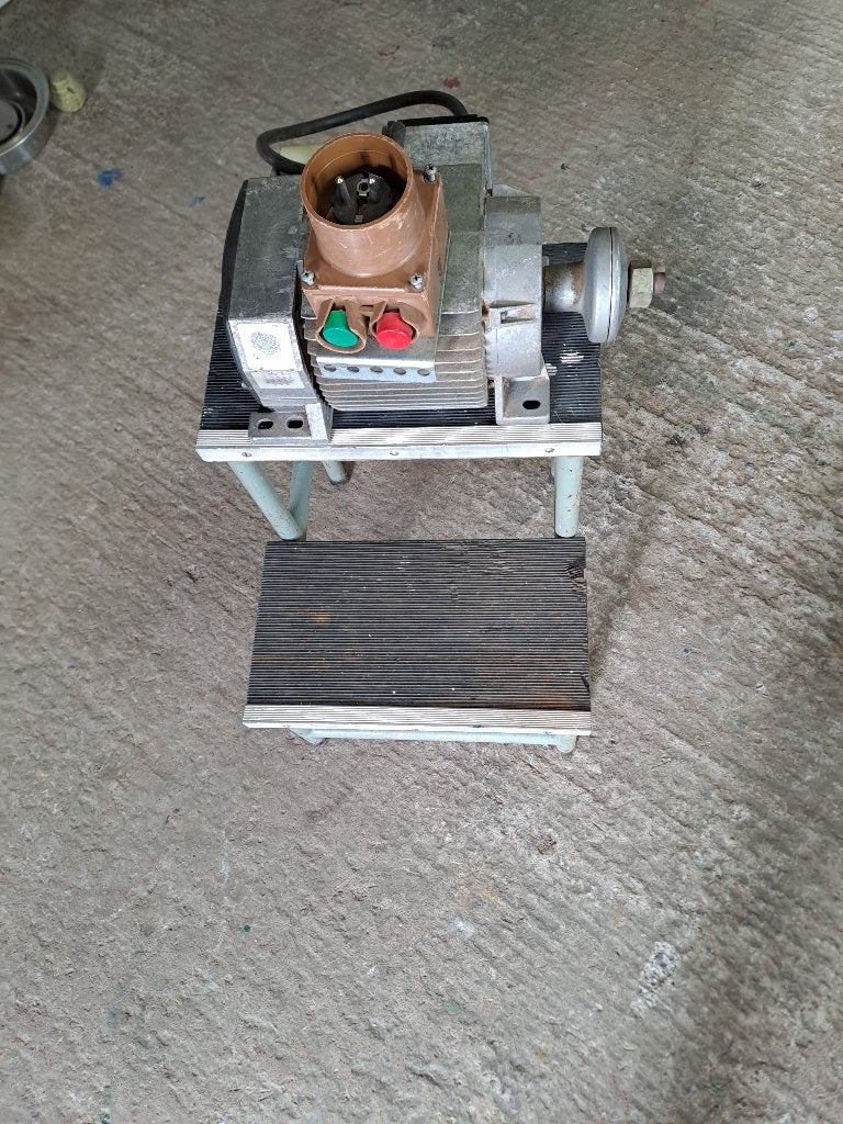 Zaagmachine motor, Doe-het-zelf en Bouw, Motoren, Ophalen, Gebruikt