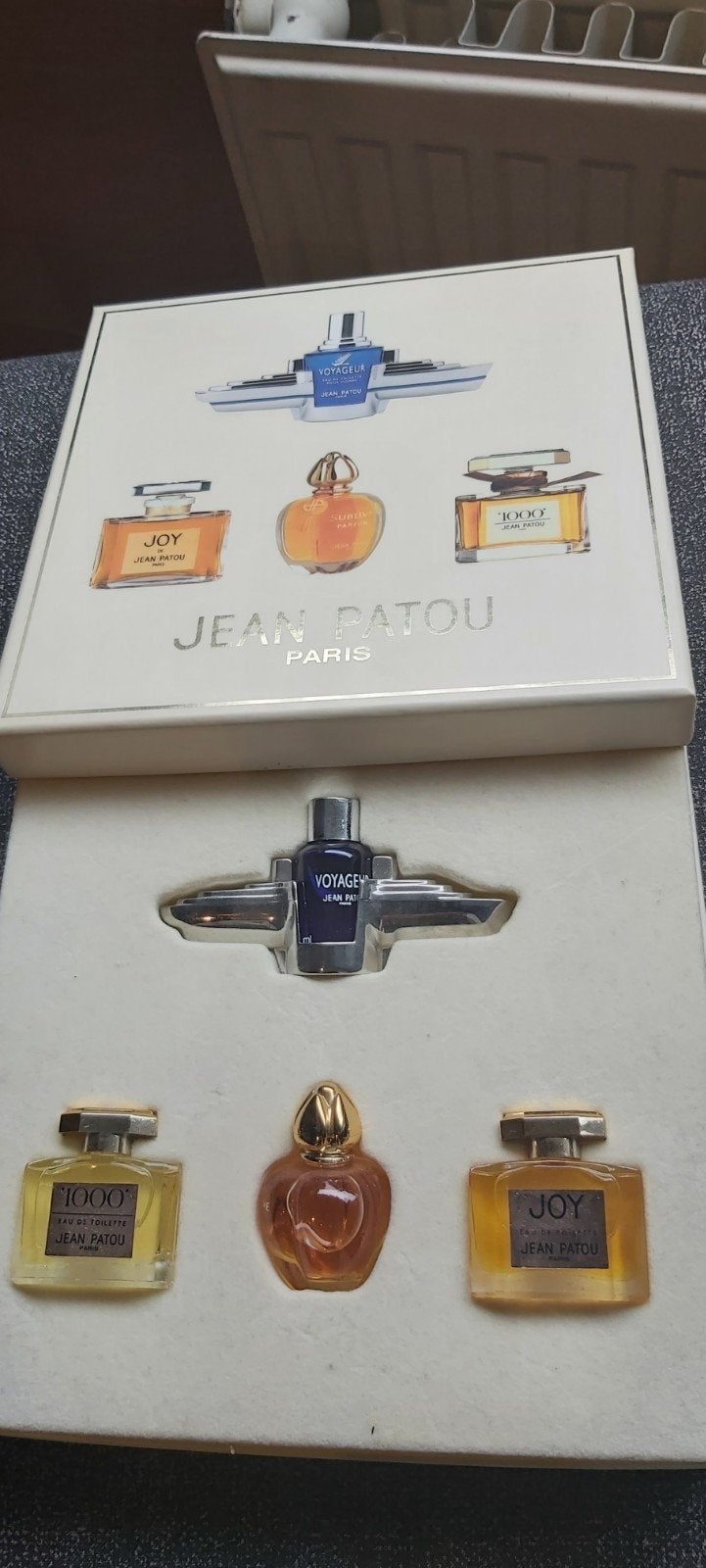 Coffret Jean Patou miniaturen, Ophalen