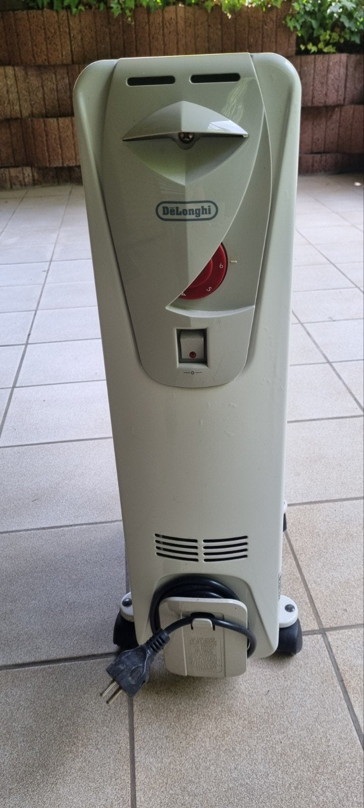 olieradiator Delonghi, Ophalen, 30 tot 80 cm, Gebruikt, Radiator