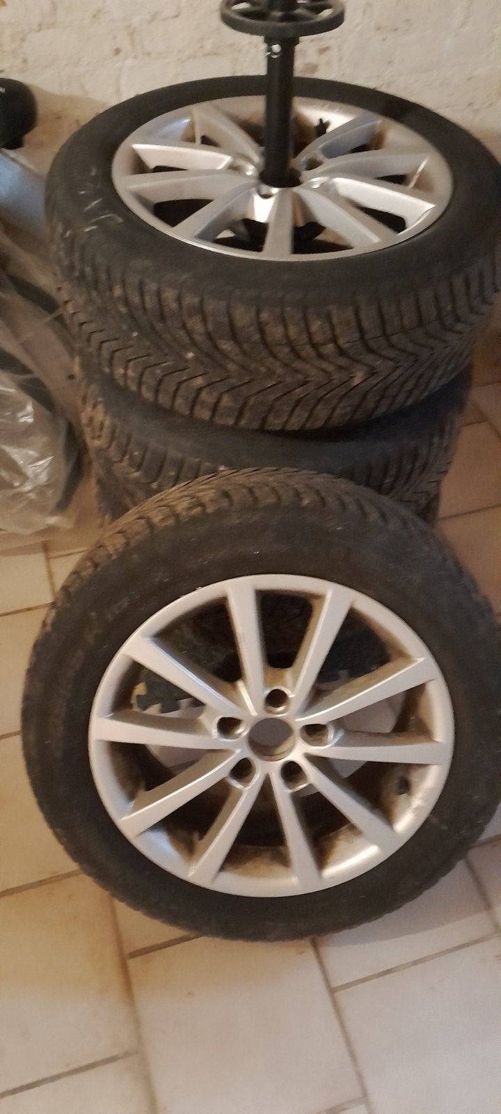 pneus hiver mercedes, Autos : Pièces & Accessoires, Pneus & Jantes, Pneus et Jantes, Pneus hiver, 16 pouces, Véhicule de tourisme