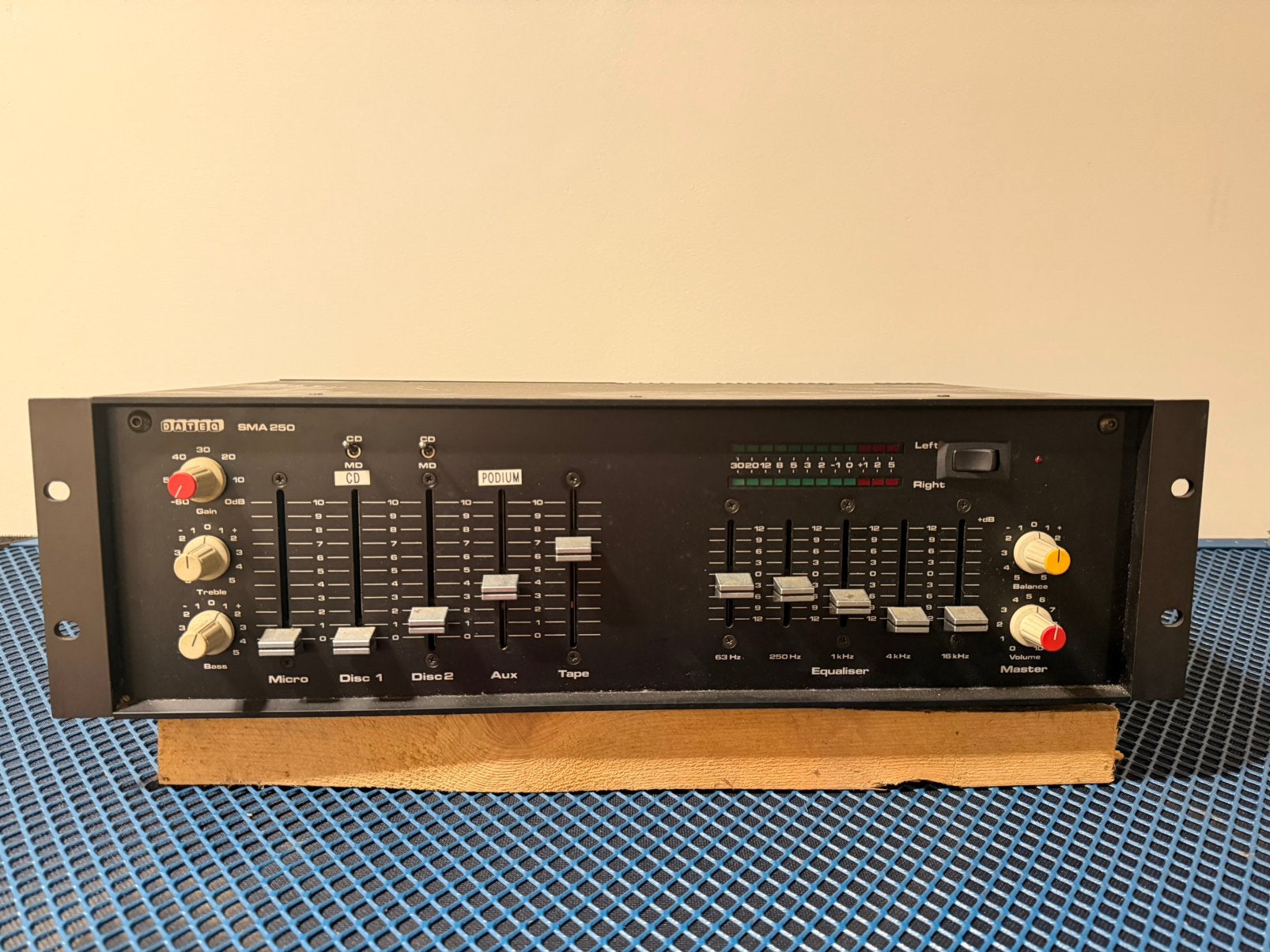 Datec sma250, TV, Hi-fi & Vidéo, Amplificateurs & Ampli-syntoniseurs, Enlèvement ou Envoi, Comme neuf