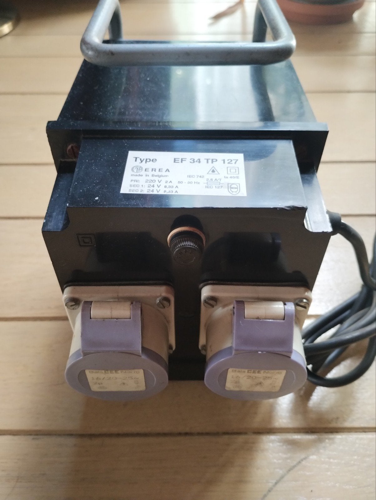 EREA 24 Volt Transformator, Doe-het-zelf en Bouw, Elektriciteit en Kabels, Ophalen, Gebruikt, Overige merken, Omvormer