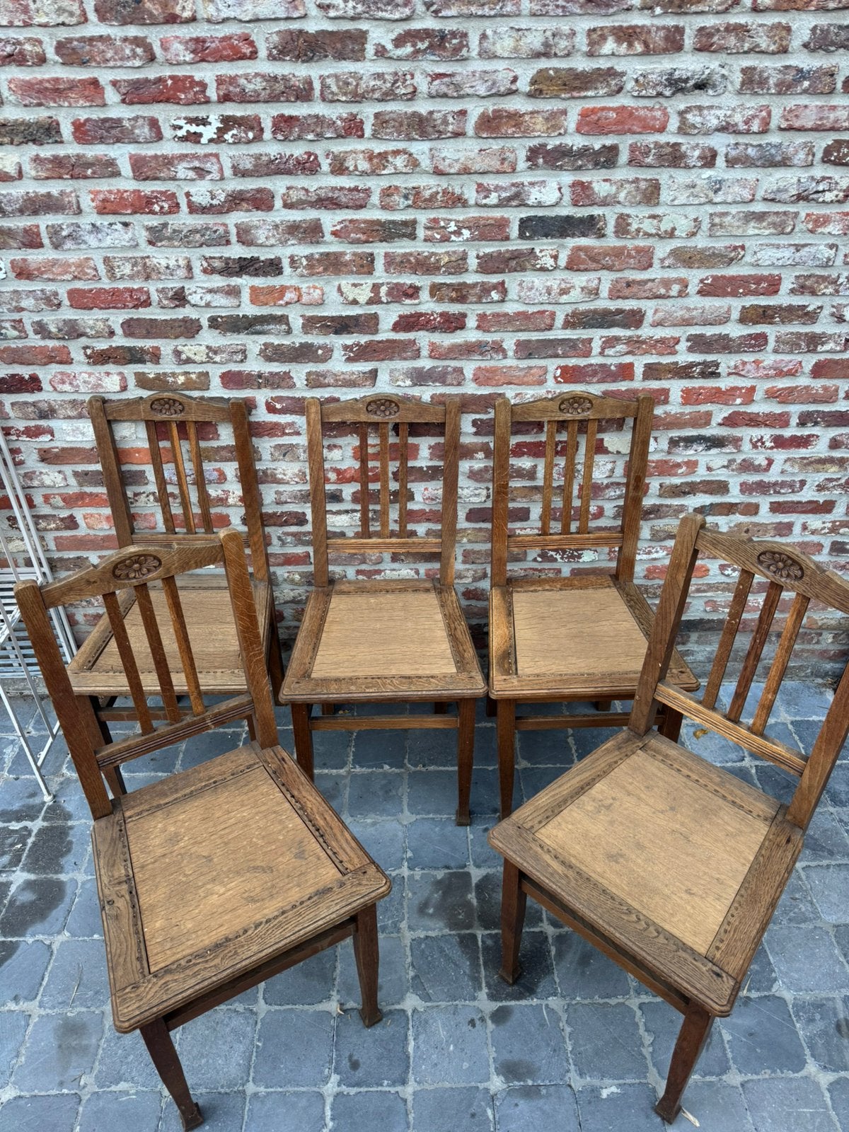 Stoelen, Ophalen