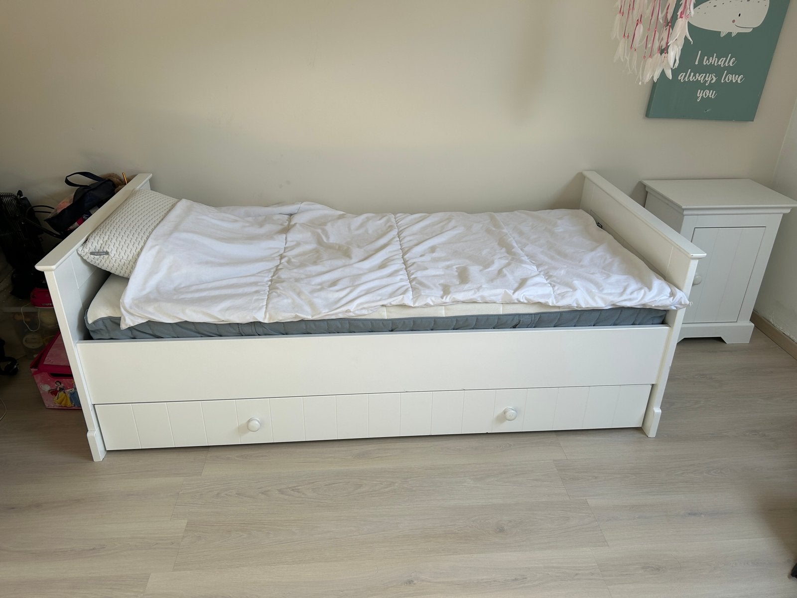 Bopita wit tienerbed met logeerbed en nachtkastje 90x200cm, Kinderen en Baby's, Ophalen, Gebruikt, Lattenbodem