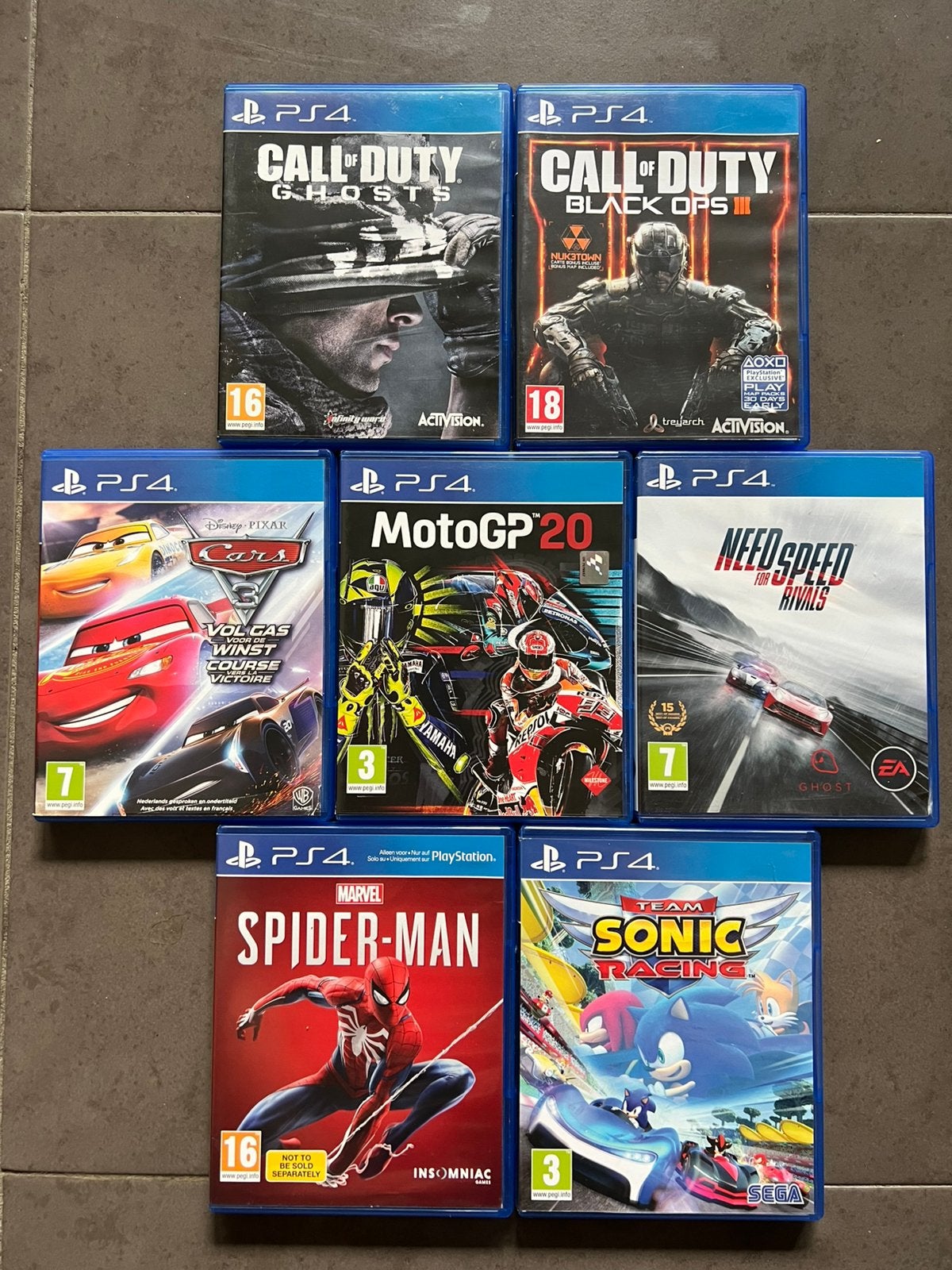 Playstation 4 call of duty Spiderman Sonic Moto GP Cars, Ophalen of Verzenden, Zo goed als nieuw