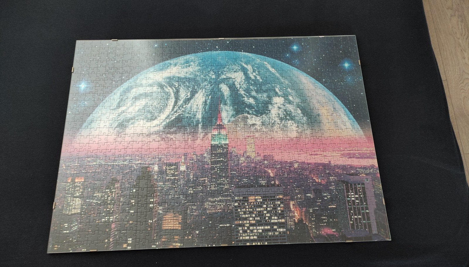 Gemonteerde Ravensburger puzzel New York & Earthrise, Hobby en Vrije tijd, Ophalen
