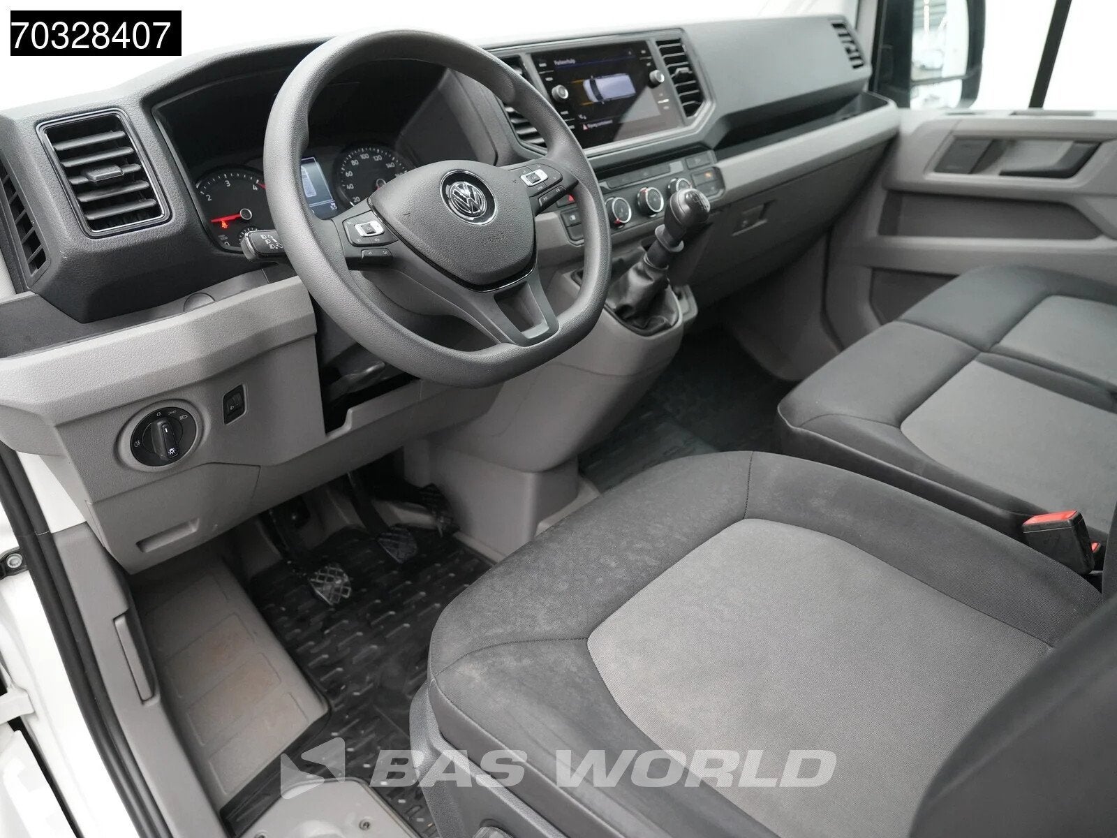 Volkswagen Crafter 140pk L3H3 Navi Airco Cruise Parkeersenso, Auto's, Stof, Gebruikt, Euro 6, Volkswagen