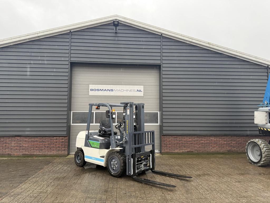 Eurotrac FE30 ECO heftruck NIEUW met vorkenverspreider, Zakelijke goederen, Elektrisch, Heftruck, Eurotrac