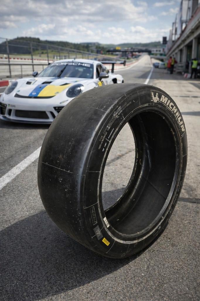 Unieke porsche GT-3 raceband, Michelin slick!, Ophalen