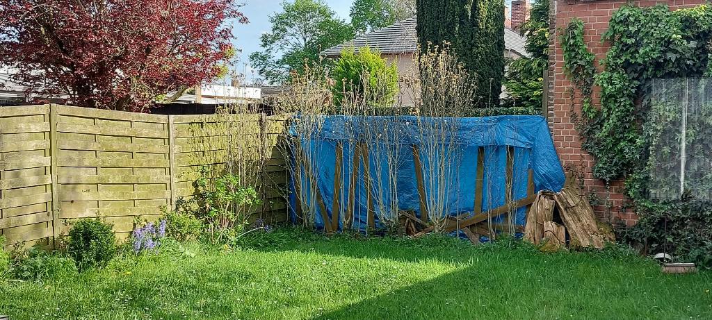 2 gratis tuinschermen gezocht, Tuin en Terras, Ophalen, Minder dan 3 meter, Hout, 1 tot 2 meter