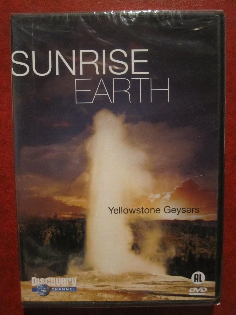 Sunrise Earth - geysers de Yellowstone (nouveau dans la boît, Tous les âges, Enlèvement ou Envoi, Neuf, dans son emballage, Nature