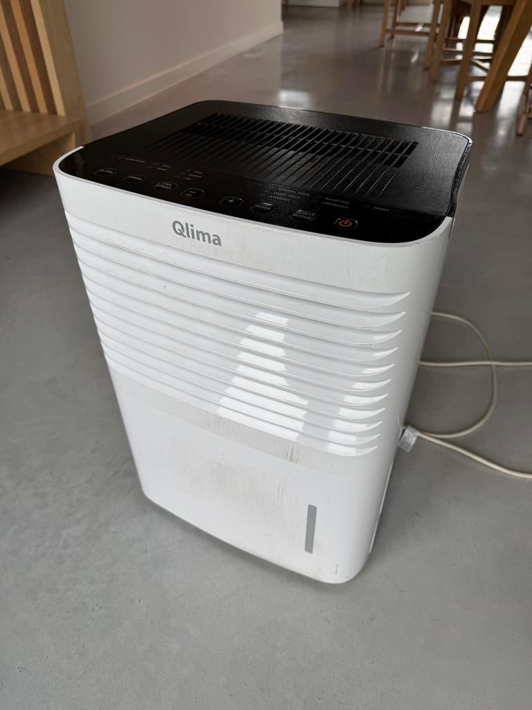 Qlima ontvochtiger 20l per dag, Elektronische apparatuur, Luchtbehandelingsapparatuur, Ophalen, Zo goed als nieuw