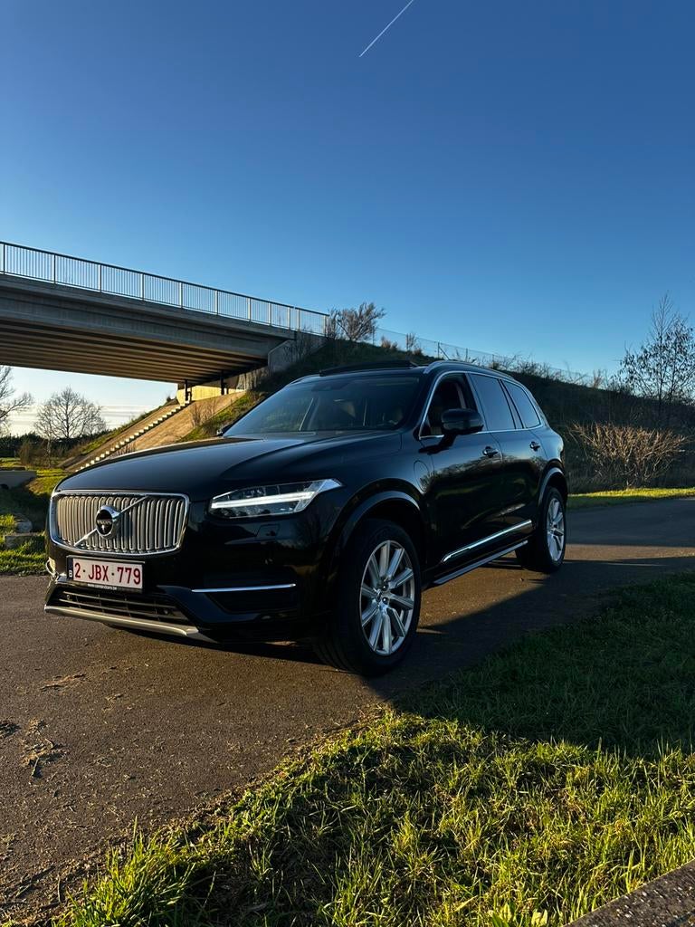 Volvo xc90 T8 Hybride, Auto's, Audi, 4 cilinders, Leder, Dealer onderhouden, SUV of Terreinwagen