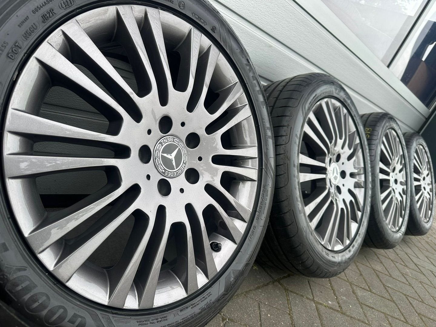 18 inch Mercedes Vito V klasse W447 W639 Viano velgen banden, Auto-onderdelen, Banden en Velgen, 18 inch, -, -, Banden en Velgen