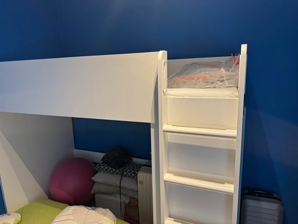 Lit enfant mezzanine (smastad) ikea, Enfants & Bébés, Chambre d'enfant | Lits superposés & Lits mezzanines, Enlèvement, Comme neuf