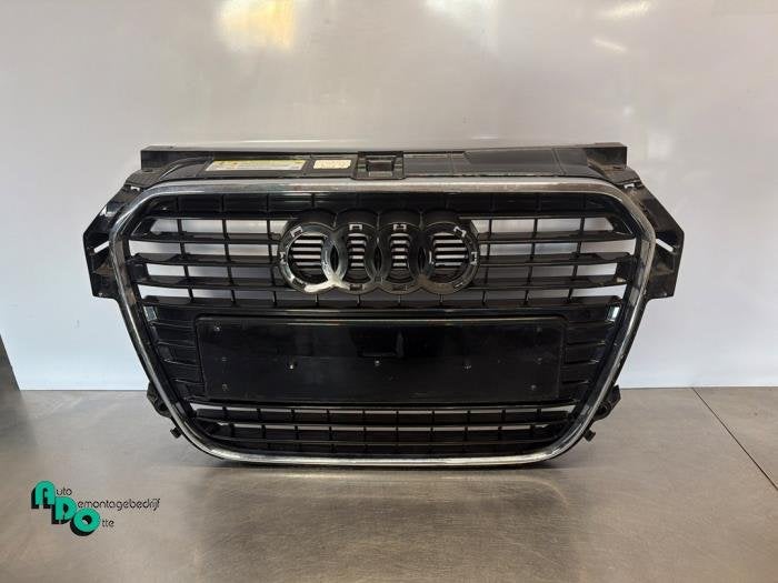 Calandre d'un Audi A1 (A1 10-), Autos : Pièces & Accessoires, -, 3 mois de garantie, Audi, Utilisé