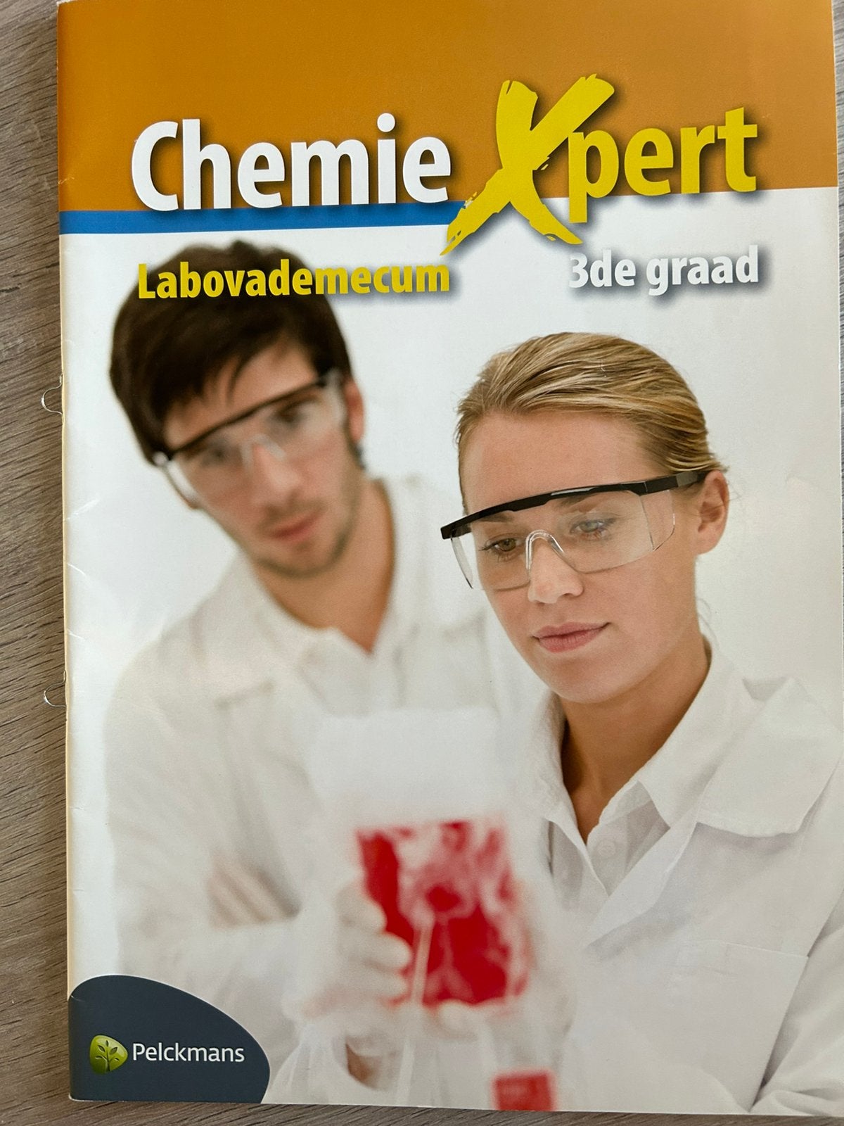 Labovademecum 3de graad, Ophalen, Nederlands