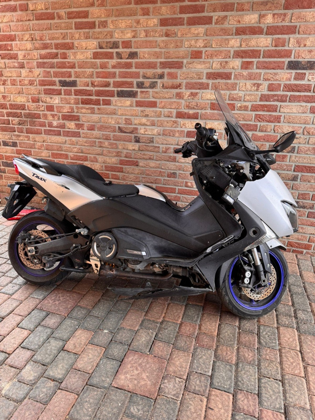 Yamaha t max 530 xp avec dommages accidentels, Particulier, Scooter