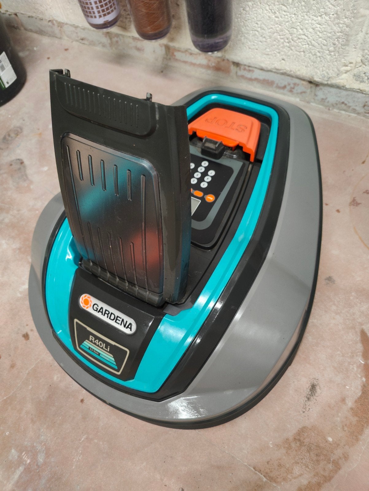Robots tondeuse Gardena R40li, Ophalen, Zo goed als nieuw, GARDENA