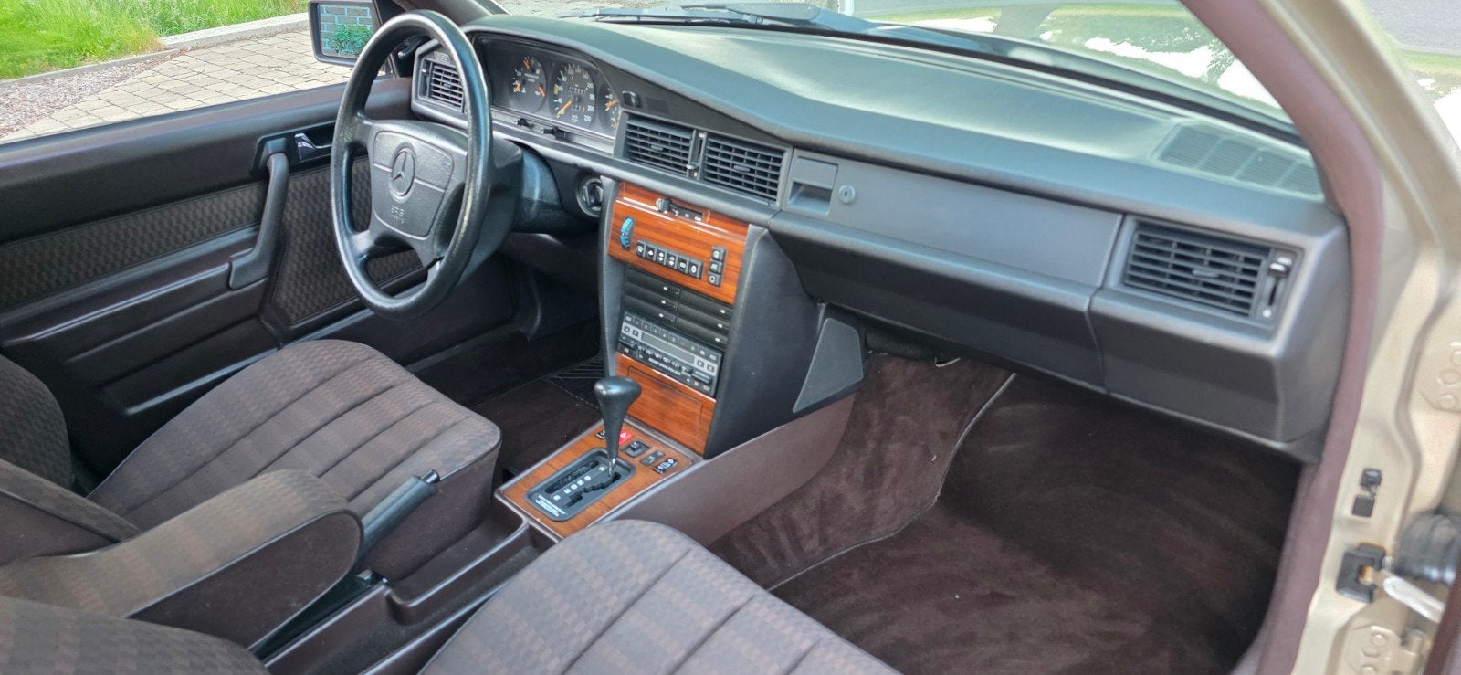 Mercedes 190E 2.3 Automaat Oldtimer met veel opties, foto 9