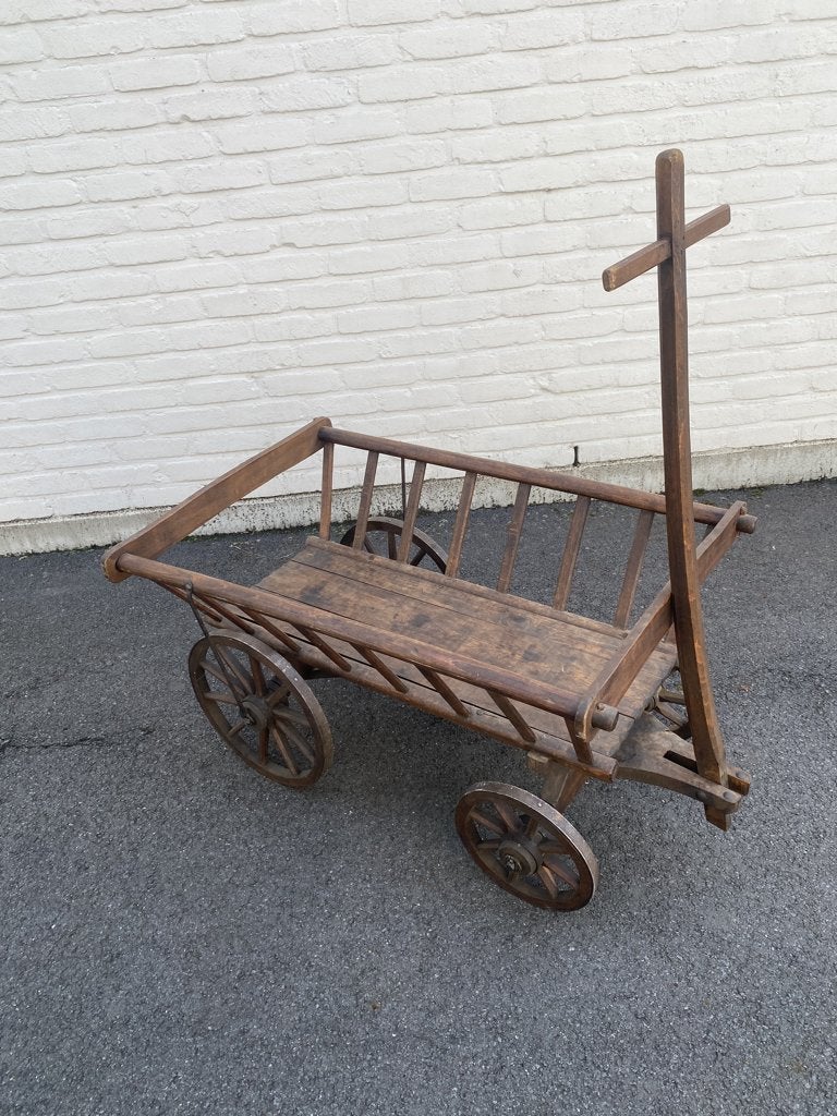 antieke bolderkar, Oostenrijk, Ophalen