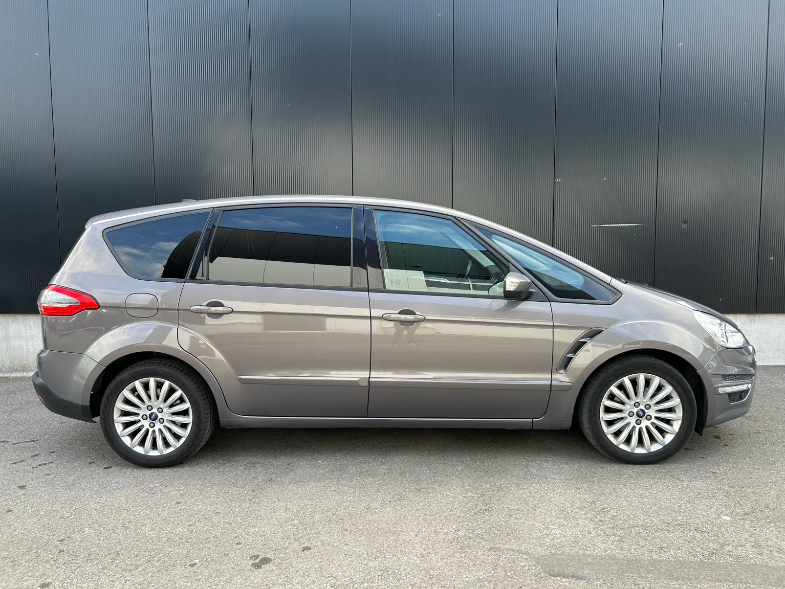 Ford S-Max 2.0 TDCi / Navi / Airco / Perfecte staat, Auto's, Ford, Euro 5, Zwart, USB, Bedrijf