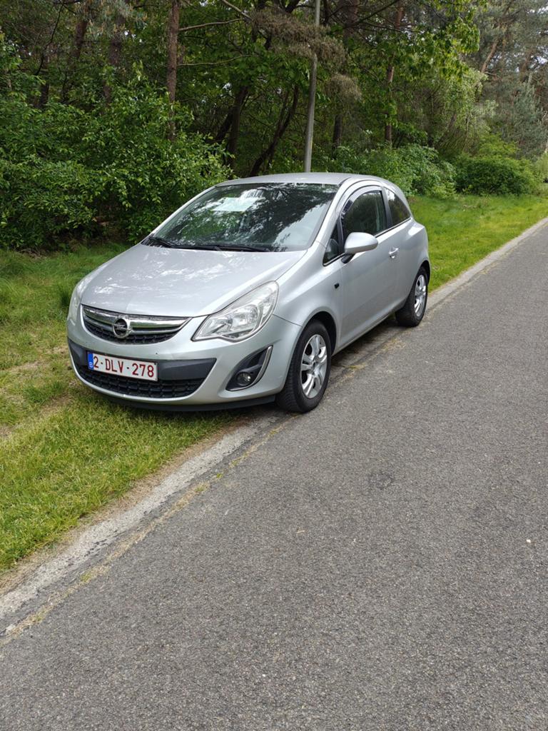 Opel corsa 2013, Auto's, Opel, Euro 5, Zwart, Leder en Stof, Handgeschakeld