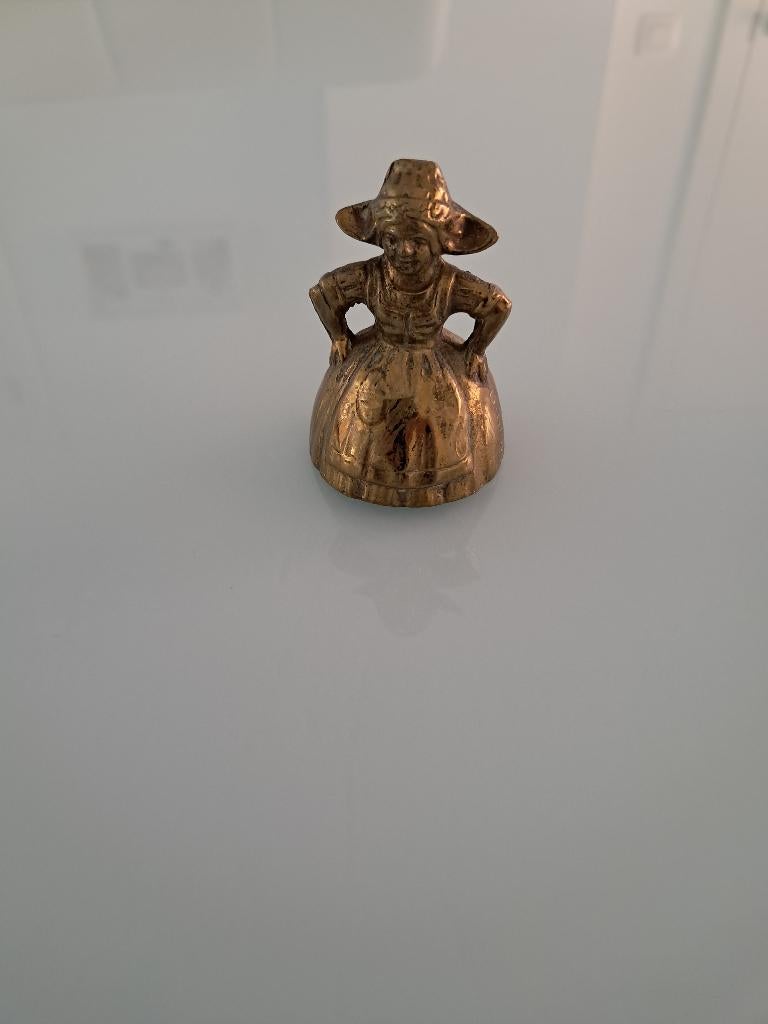 Koper beeldjes en 3 belletjes, Ophalen, Koper