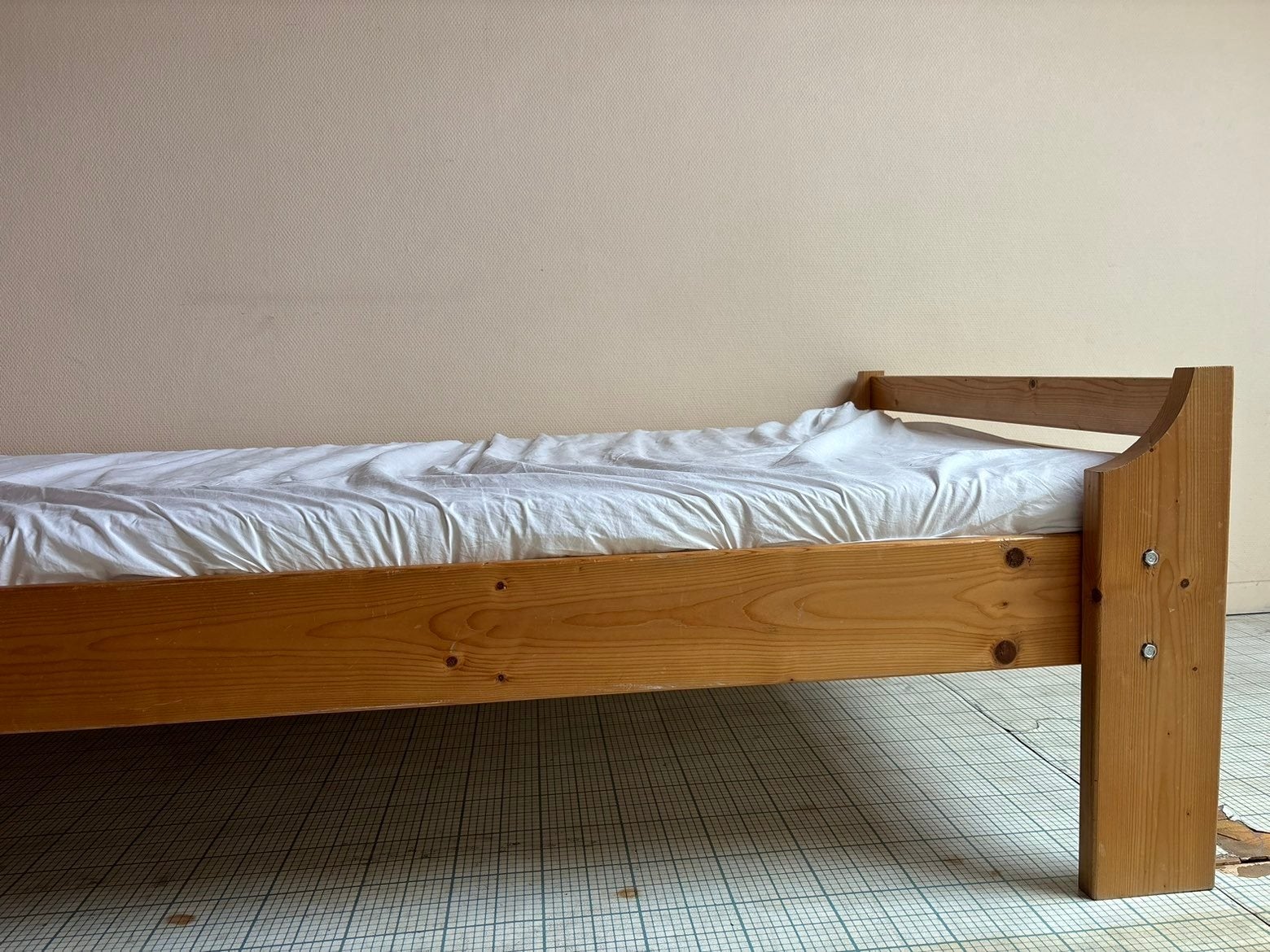 Vintage houten bed, Huis en Inrichting, Slaapkamer | Bedden, Ophalen, Gebruikt, 90 cm, Eenpersoons