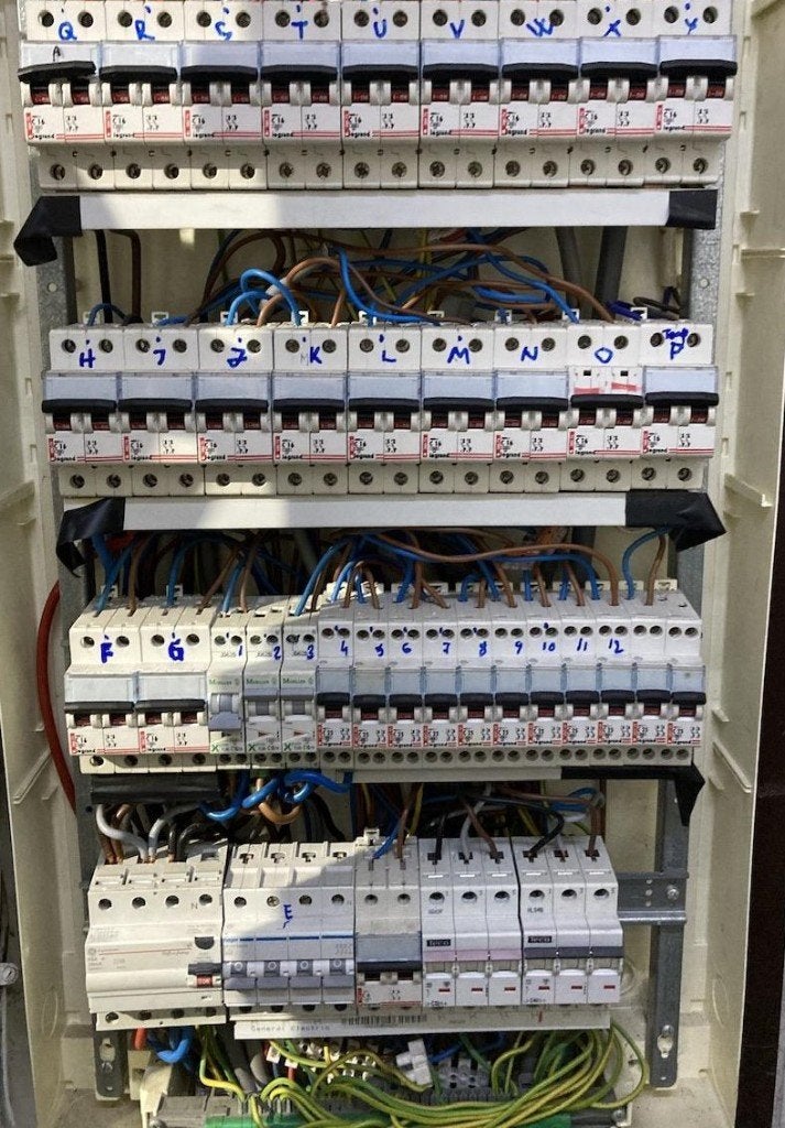Pas de vacances du bâtiment! Tous travaux d'électricité, Immo, Bruxelles