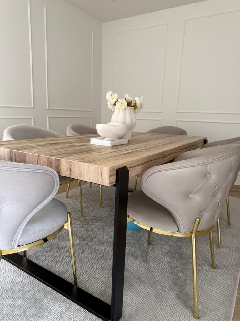 Nieuwe tafel, Huis en Inrichting, Tafels | Eettafels, Ophalen of Verzenden, Zo goed als nieuw