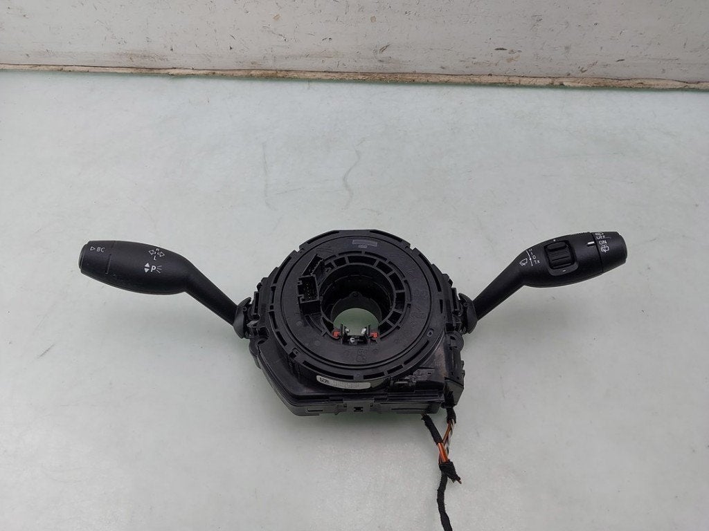 COMBISCHAKELAAR STUUR Mini Mini (F55) (01-2013/10-2017), Gebruikt, Mini, Petuelring 130
80809  München, DE, Minikundenbetreuung@mini.de