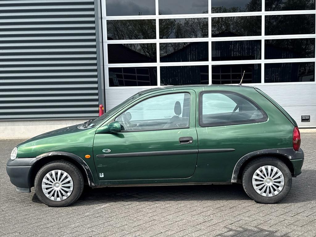 Opel Corsa 1.4i Strada, trekhaak (automatique), Autos, Entreprise, 200 g/km, Vert, 3 portes