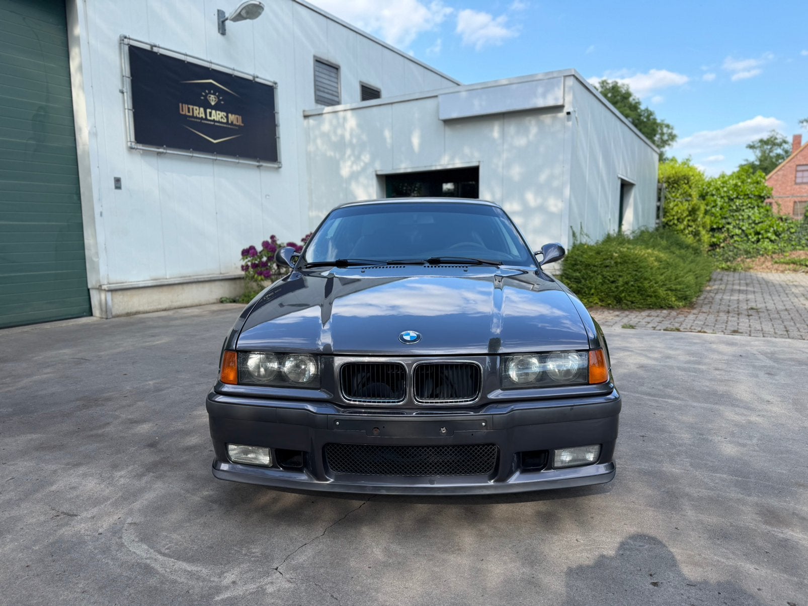 BMW 328i E36 Coupé Oldtimer/M Pakket/M3 Stoelen/GEKEURD, Auto's, BMW, https://public.car-pass.be/vhr/82d9e20e-b8fe-42b5-8aa6-2276f28ec35e