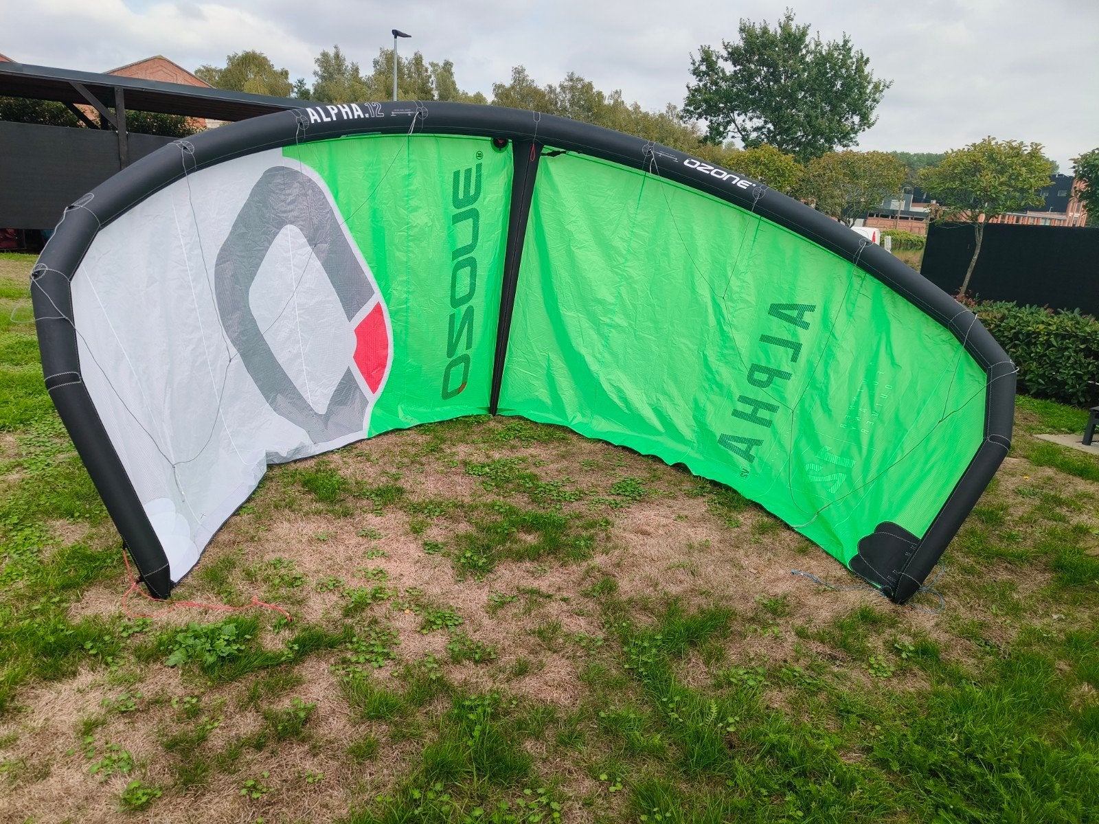 nieuwe ozone Alpha V2, 12m + slingshot hoverglide mast 61cm, Enlèvement ou Envoi, Neuf, 12 m², Kite