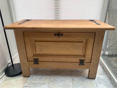 Massief houten kist met opbergruimte – landelijke stijl, Huis en Inrichting, Ophalen, 50 – 75, Gebruikt, 100 tot 150 cm