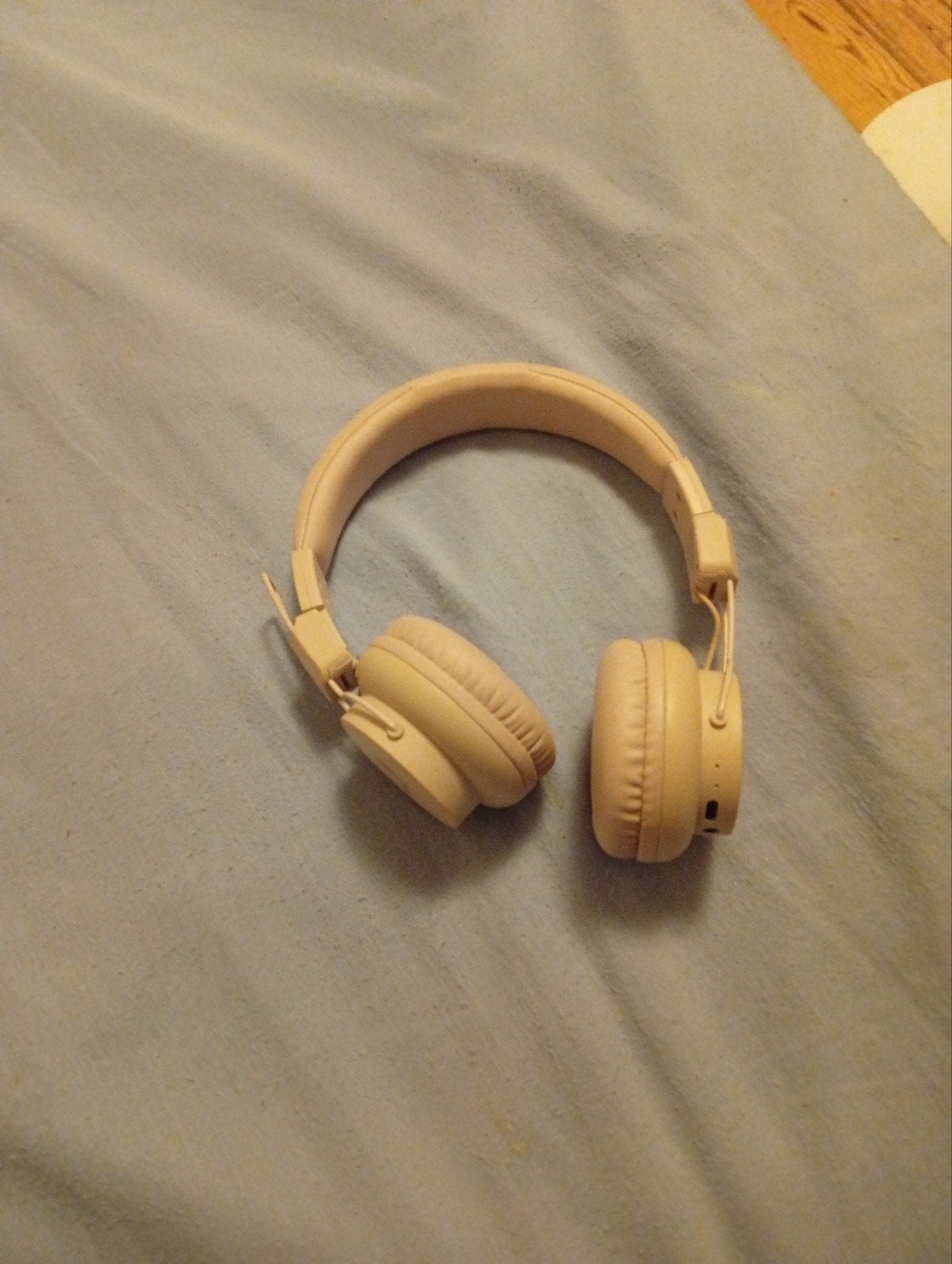 Bluetooth hoofdtelefoon, Audio, Tv en Foto, Hoofdtelefoons, Op oor (supra aural), Zo goed als nieuw, Draadloos, Ophalen