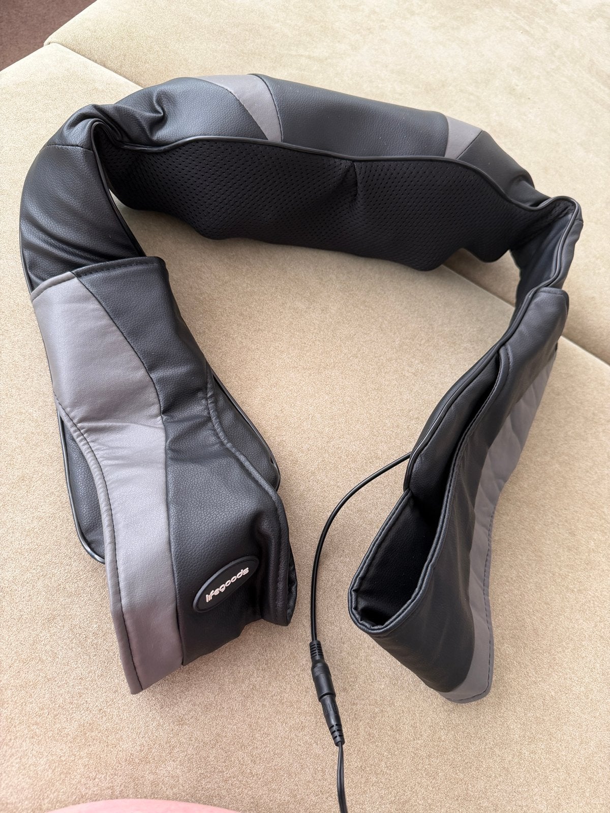 LifeGoods Shiatsu massagekussen – nek & schouders, Sport en Fitness, Massageproducten, Ophalen, Zo goed als nieuw