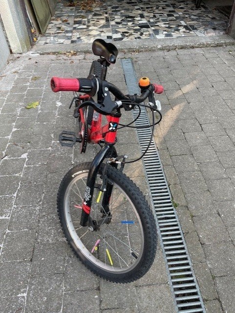 kinderfiets 20 inch, Fietsen en Brommers, Ophalen, Gebruikt, Velgrem, B-twin decathlon