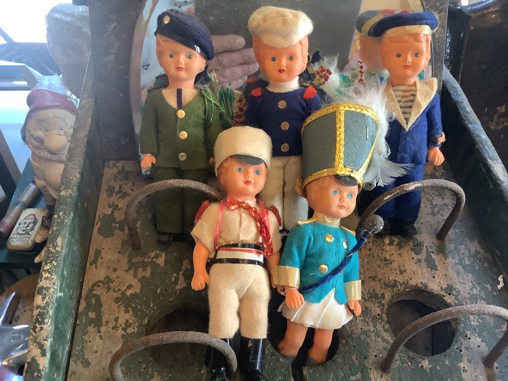 5 leuke oude popjes !, Ophalen