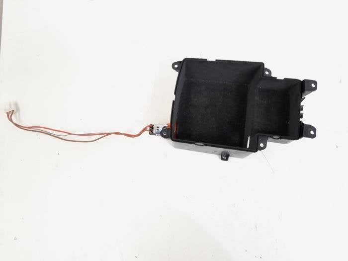 Compartiment de rangement d'un Audi A4, Autos : Pièces & Accessoires, -, 3 mois de garantie, Audi, Utilisé