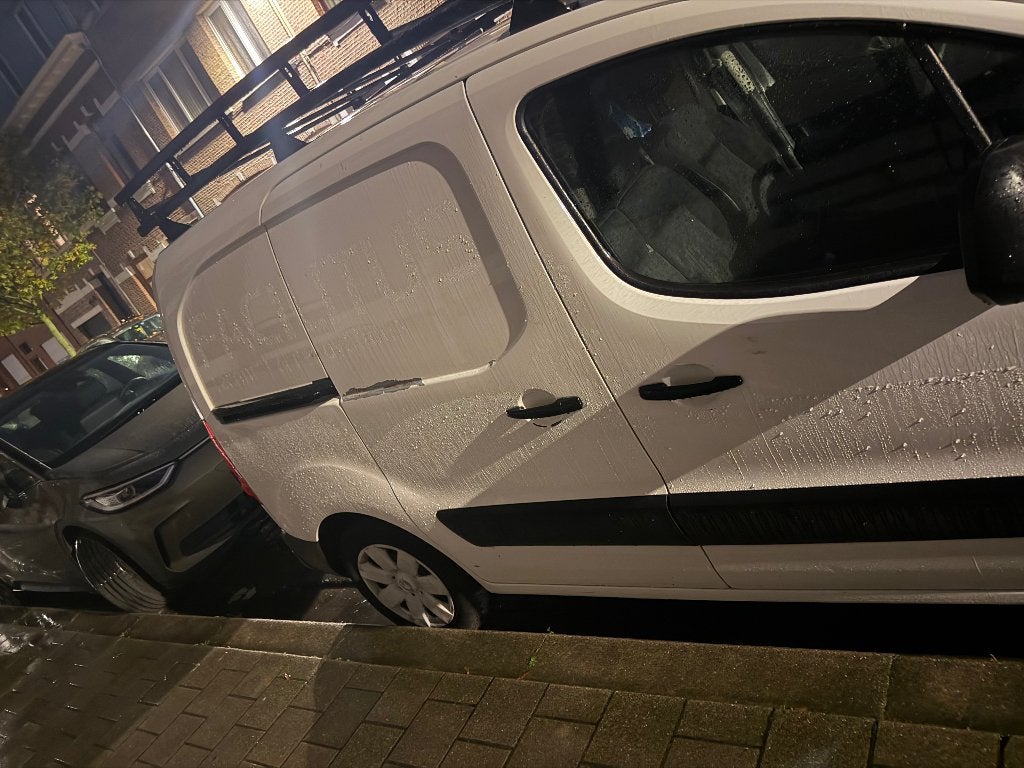 Citroen berlingo 3zit, Voorwielaandrijving, Stof, Zwart, 4 cilinders