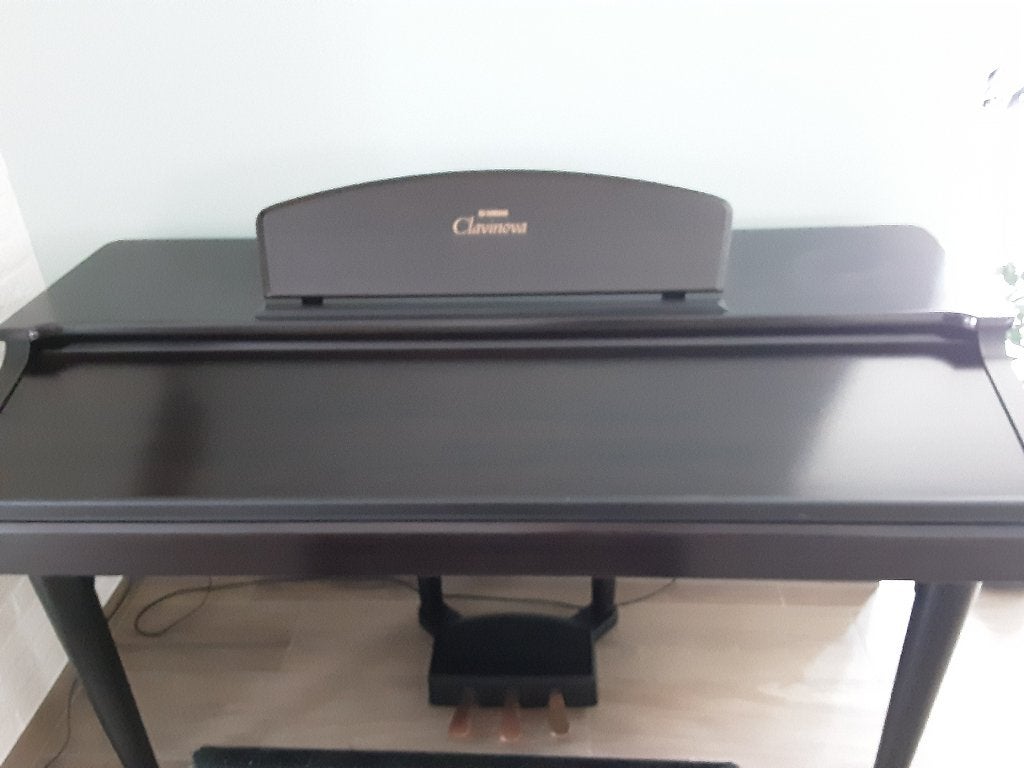Digitale piano, Musique & Instruments, Pianos, Utilisé, Piano, Brun, Digital, Enlèvement