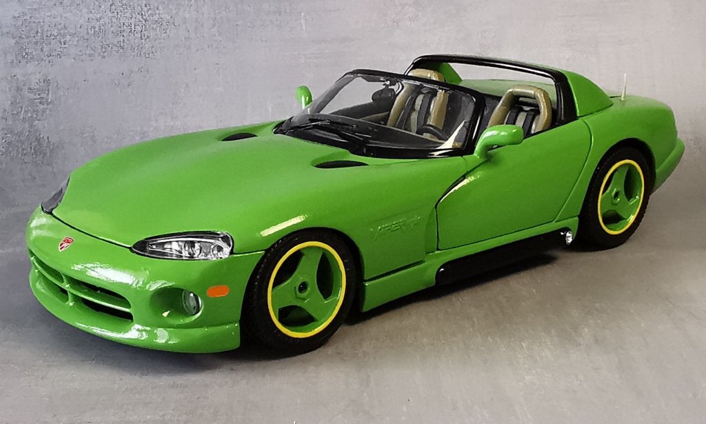 Burago 1/18 - 1992 Dodge Viper RT-10 (repeinte en vert vif), Enlèvement ou Envoi, Comme neuf, Voiture, Burago